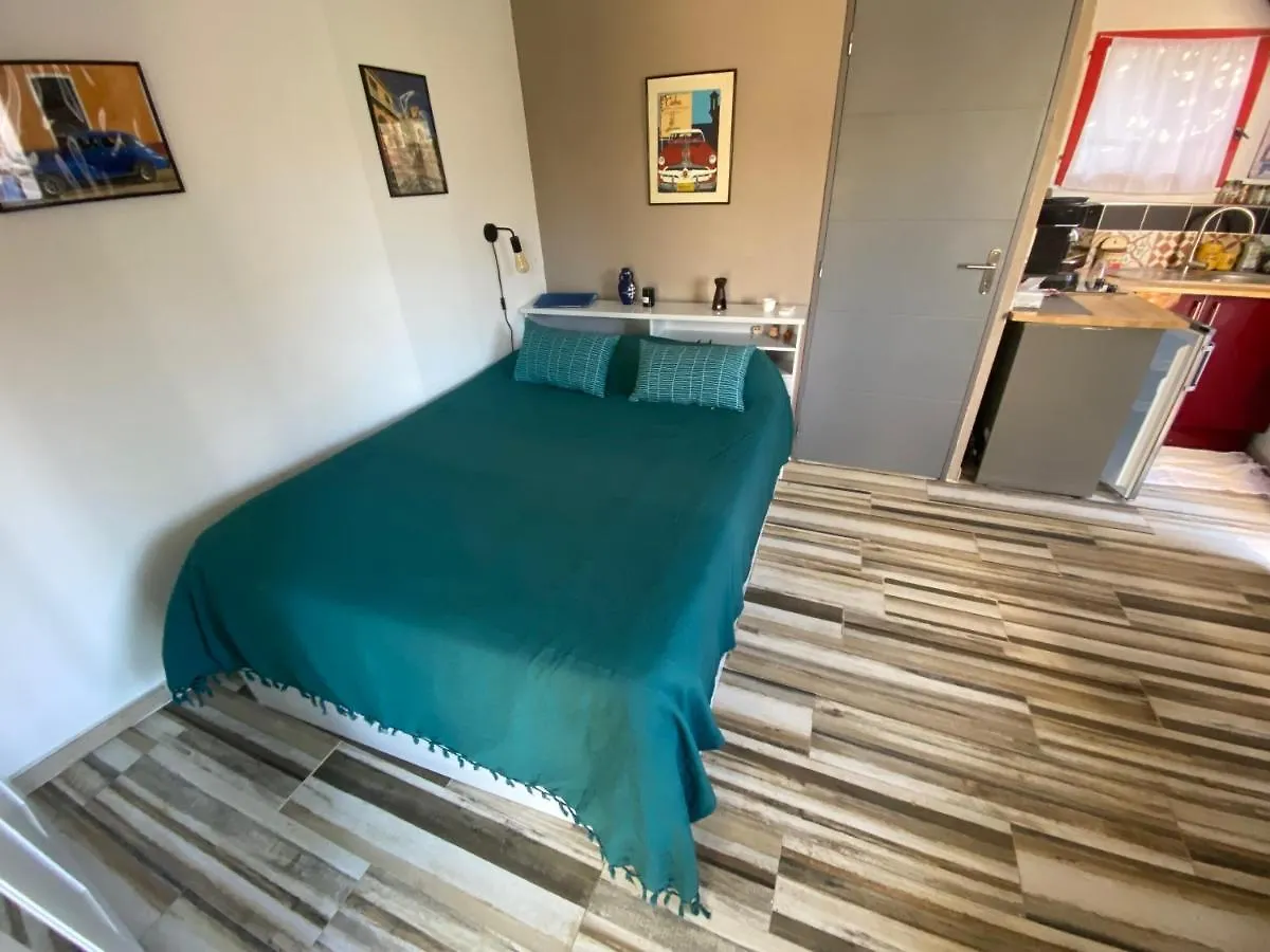 Magnifique Studio Dans Maisonnette Tourrettes-sur-Loup 0*,  France